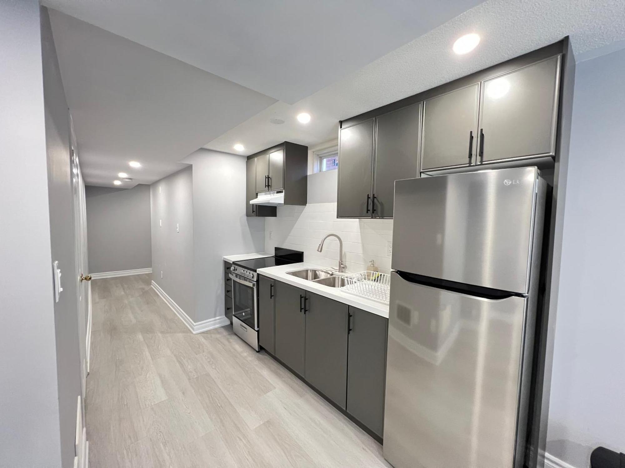 Beautiful Vacation Home Near Toronto Airport ミシサガ 部屋 写真